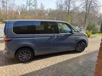 Gebraucht VW Multivan Basis 150 PS (110 kW) 2023 Grau Van / Kleinbus