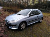 Gebraucht Peugeot 206 60 PS (44 kW) 2003 Grau Kleinwagen
