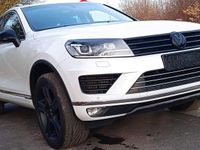 Gebraucht VW Touareg Terrain Tech 262 PS (192 kW) 2015 Weiß SUV