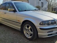 Gebraucht BMW 320 170 PS (125 kW) 2001 Silber Limousine