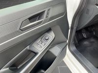 Second-hand VW Caddy 102 CP (75 kW) 2021 Alb Monovolum