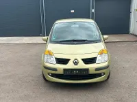 Używany Renault Modus Dynamique 88 KM (64 kW) 2004 Zielony Minivan