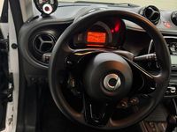 Gebraucht Smart ForTwo Coupé 62 kW (85 PS) 2022 Weiß Kleinwagen