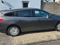 Gebraucht Ford Focus Cool & Connect 120 PS (88 kW) 2019 Grau Kombi
