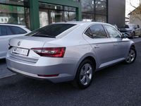 Gebraucht Skoda Superb Style 190 PS (139 kW) 2016 Silber Limousine
