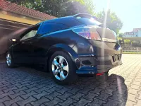 Używany Opel Astra GTC 140 KM (102 kW) 2006 Czarny Coupe