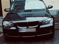 Usado BMW 325 218 HP (160 kW) 2008 Preto Carrinha