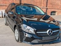 Gebraucht Mercedes A160 102 PS (75 kW) 2016 Schwarz Limousine
