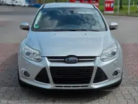 Używany Ford Focus Titanium 163 KM (119 kW) 2011 Szary Sedan/Limuzyna