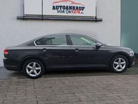 Gebraucht VW Passat Comfortline 150 PS (110 kW) 2018 Grau Limousine