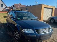 Gebraucht VW Passat 105 PS (77 kW) 2005 Blau Kombi
