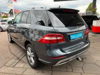 Gebraucht Mercedes ML350 258 PS (189 kW) 2011 Grau SUV