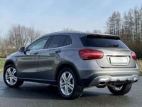 gebraucht Mercedes E220 GLA -Klasse 220CDI 4Matic *LED*NAVI*KEYLESS*AHK