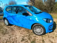 Używany VW up! Cup 60 KM (44 kW) 2014 Niebieski Hatchback