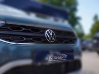 Gebraucht VW T-Roc 150 PS (110 kW) 2023 Blau metallic SUV