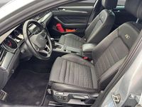 Gebraucht VW Passat R-line 200 PS (147 kW) 2021 Silber Kombi