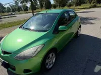 Gebraucht Mazda 2 75 PS (55 kW) 2009 Grün Kleinwagen