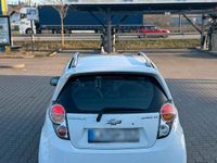 Gebraucht Chevrolet Spark 75 PS (55 kW) 2010 Weiß Kleinwagen