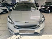 Gebraucht Ford Focus Titanium 125 PS (91 kW) 2018 Silber Limousine