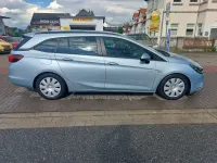 Gebraucht Opel Astra Business 110 PS (80 kW) 2018 Diamant blau(m2) / diam silb Kombi