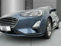 Gebraucht Ford Focus Cool & Connect 125 PS (91 kW) 2021 Blau Limousine
