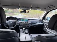 Gebraucht BMW 520 184 PS (135 kW) 2012 Schwarz Kombi