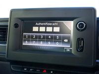 Gebraucht Renault Master 163 PS (119 kW) 2022 Weiß Van / Kleinbus