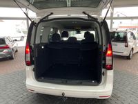 Gebraucht VW Caddy Life 102 PS (75 kW) 2022 Weiß Van / Kleinbus