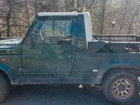 Usado Suzuki Samurai 70 HP (51 kW) 2000 Verde SUV