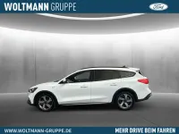 Używany Ford Focus Active X 155 KM (114 kW) 2022 Biały Kombi