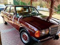 Gebraucht Mercedes E230 136 PS (100 kW) 1983 Rot Limousine