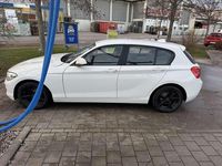 Gebraucht BMW 116 Urban Line 116 PS (85 kW) 2015 Weiß Kleinwagen