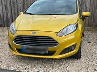 Gebraucht Ford Fiesta 101 PS (74 kW) 2013 Andere farben Kleinwagen