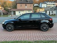 Gebraucht Audi A3 116 PS (85 kW) 2019 Schwarz Limousine
