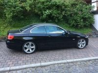 Gebraucht BMW 325 Cabriolet Performance 218 PS (160 kW) 2008 Schwarz Cabrio