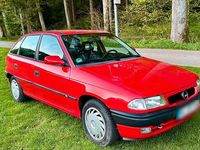 Second-hand Opel Astra 75 CP (55 kW) 1996 Roșu Break