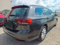Gebraucht VW Passat Business 150 PS (110 kW) 2024 Grau Kombi