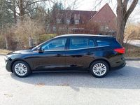 Gebraucht Ford Focus Titanium 150 PS (110 kW) 2021 Schwarz Limousine