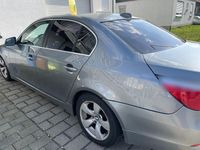 Gebraucht BMW 525 197 PS (144 kW) 2009 Grau Limousine