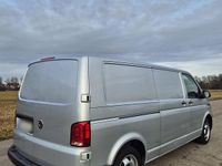 Gebraucht VW Transporter 150 PS (110 kW) 2021 Silber Van