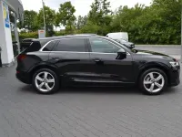 Second-hand Audi e-tron S-Line 300 kW (408 CP) 2023 Negru SUV