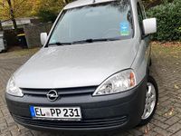Gebraucht Opel Combo 94 PS (69 kW) 2008 Silber Van / Kleinbus