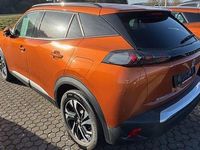 Gebraucht Peugeot e-2008 Allure 100 kW (136 PS) 2021 Orange fusion SUV
