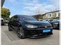 Neu VW Passat R-line 193 PS (141 kW) 2025 Schwarz (grenadillschwarz metallic) Kombi