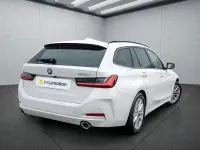 Gebraucht BMW 330e 292 PS (214 kW) 2023 Weiß Kombi