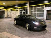 Gebraucht Opel Insignia 220 PS (161 kW) 2009 Schwarz Limousine