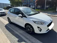 Gebraucht Ford Fiesta 71 PS (52 kW) 2018 Weiß Kleinwagen