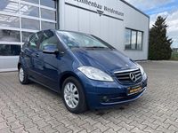 Gebraucht Mercedes A160 95 PS (69 kW) 2011 Blau Limousine