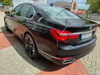 Gebraucht BMW 730 265 PS (194 kW) 2018 Schwarz Limousine