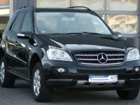 Gebraucht Mercedes ML320 224 PS (164 kW) 2008 Obsidianschwarz metallic (metallic) SUV